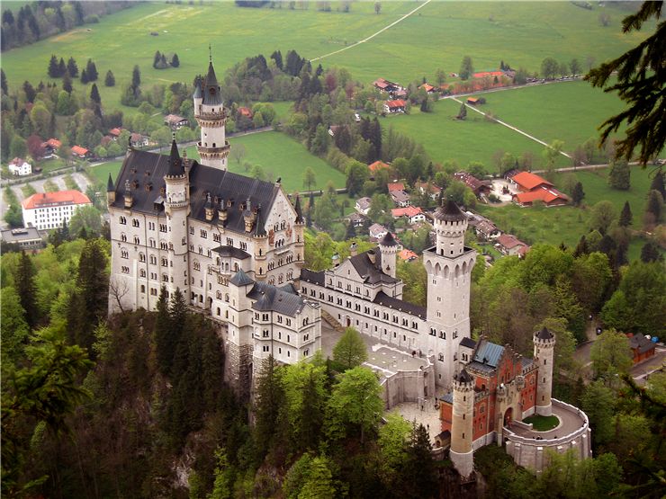 Castle Neuschwanstein - View from south-east
